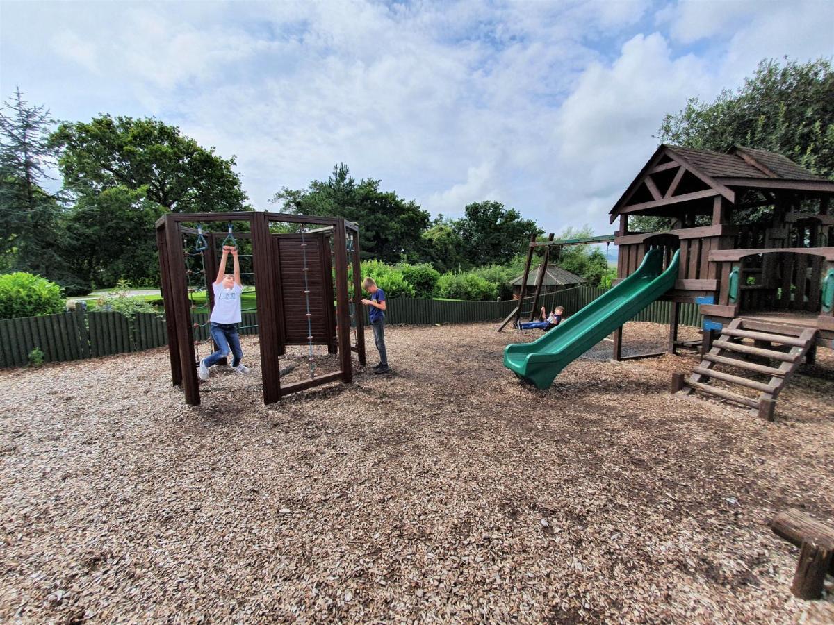 Llanrhidian Holiday Park Llanmorlais ภายนอก รูปภาพ