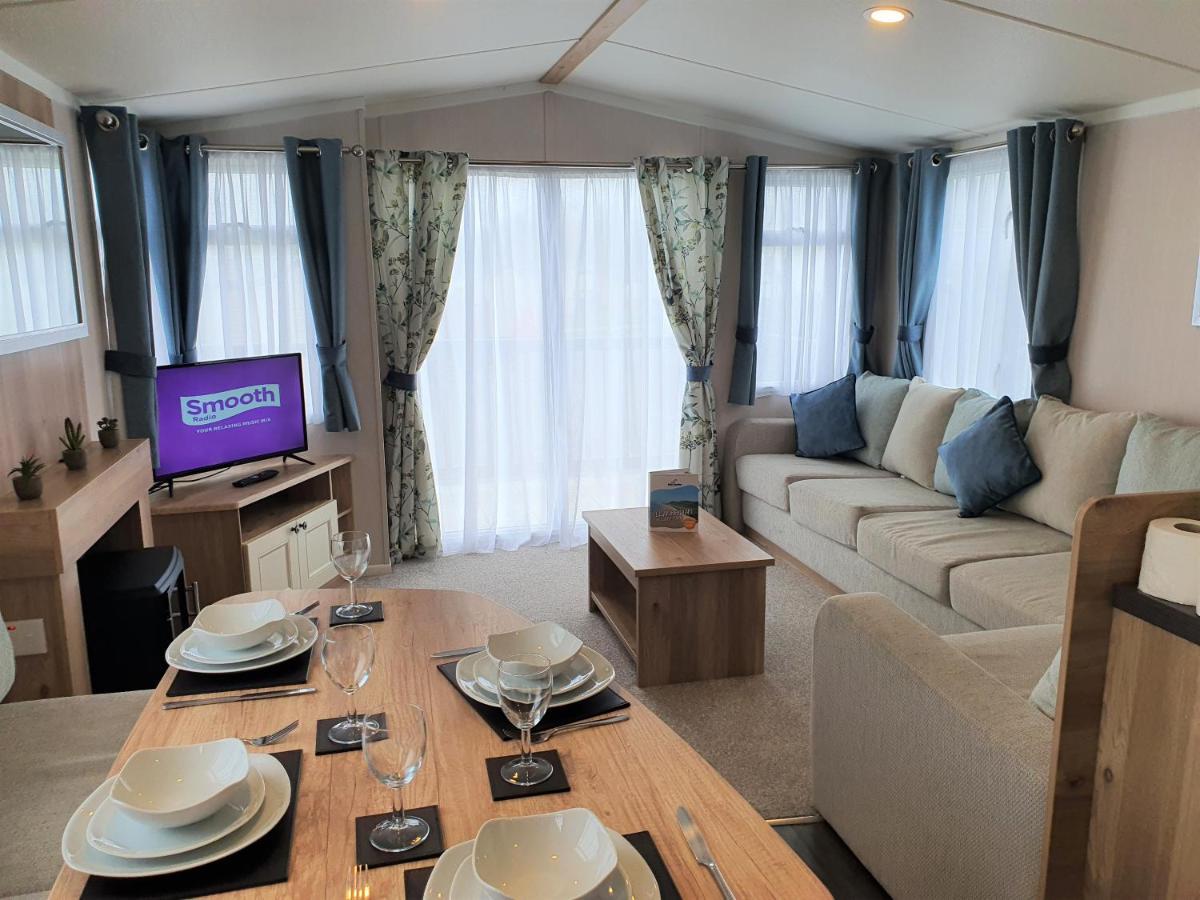 Llanrhidian Holiday Park Llanmorlais ภายนอก รูปภาพ