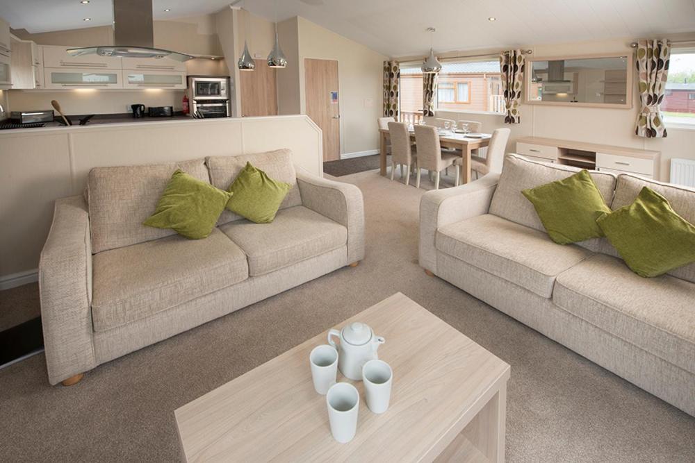 Llanrhidian Holiday Park Llanmorlais ภายนอก รูปภาพ